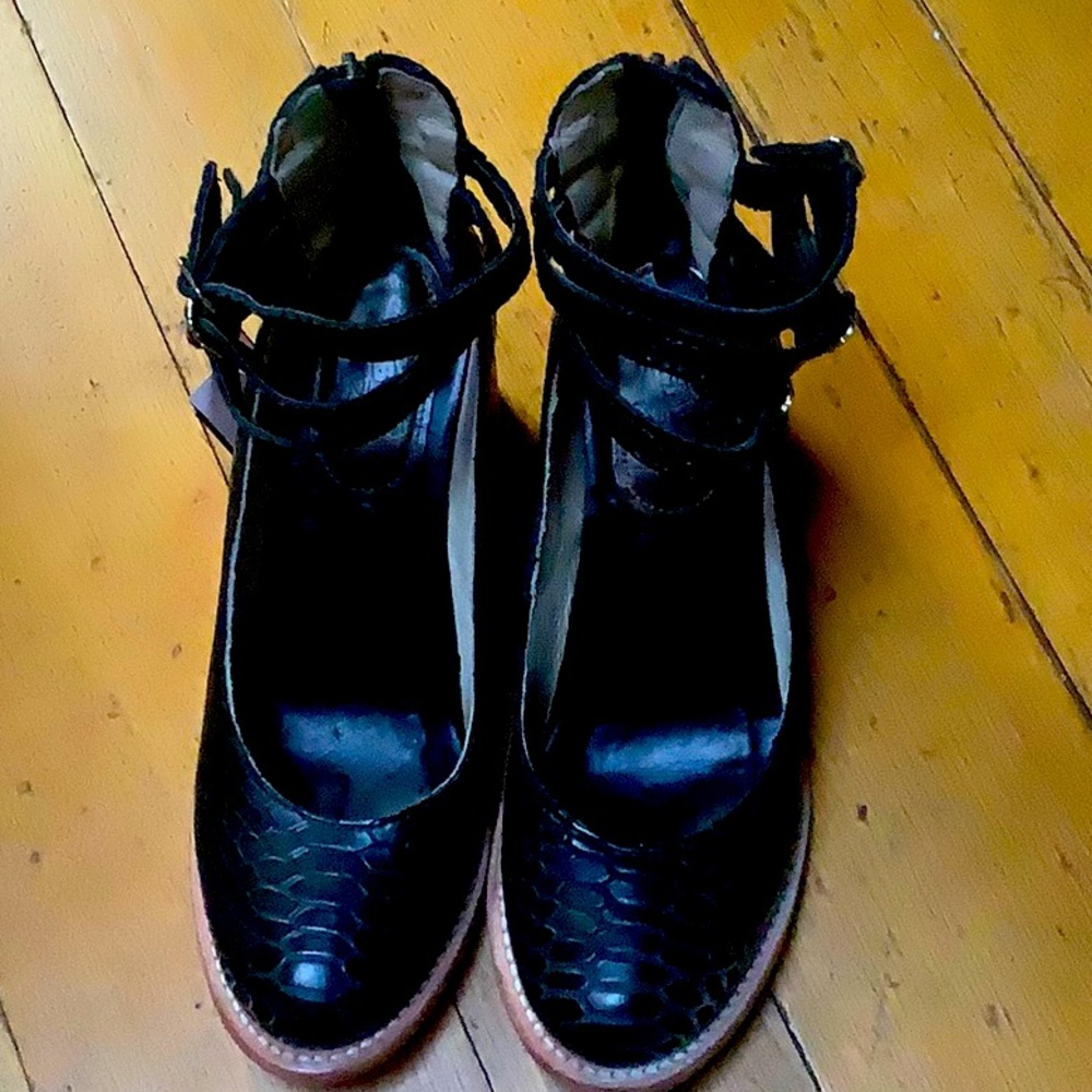 FREEBIRD BY STEVEN RANDI BLACK SNAKE SIZE 9 EUC